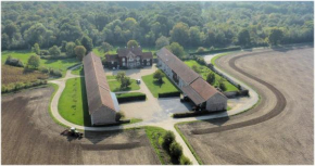 Отель Ferme d'Orsonville  Валанс-Ан-Бри